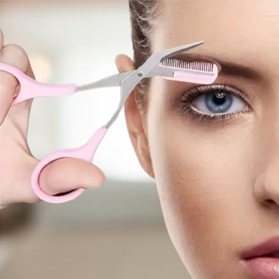 ciseaux pour sourcils