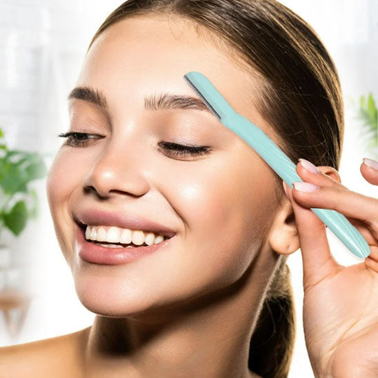 Rasoir à sourcils